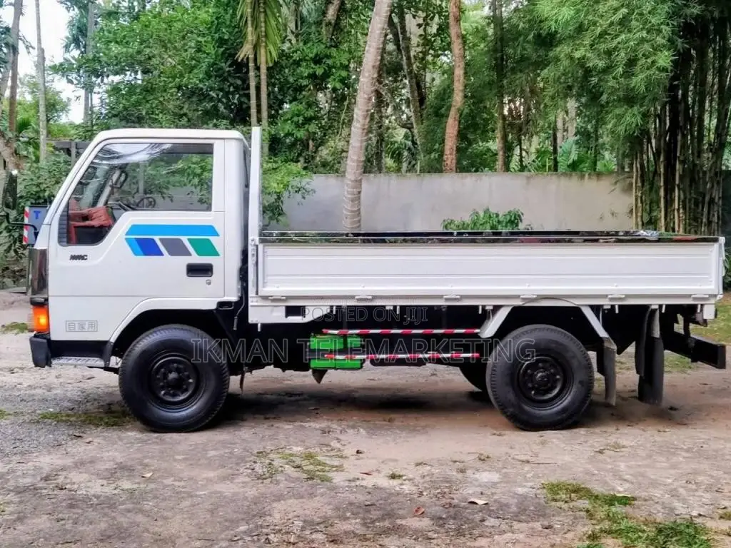 Mitsubishi Canter 1990 Lorry (Used)