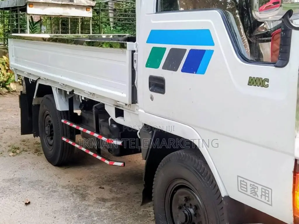 Mitsubishi Canter 1990 Lorry (Used)