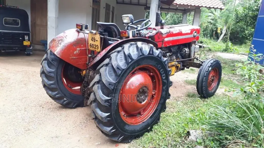 Massey-Ferguson 135 D Heavy 1996 Tractor (Used)