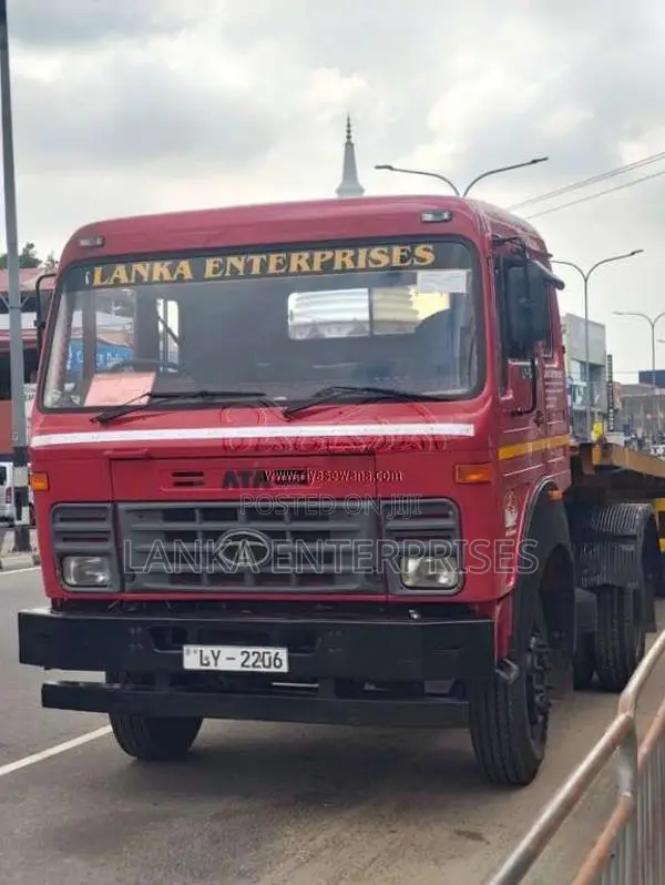 Tata Prime Movers 2017 Lorry (Used)