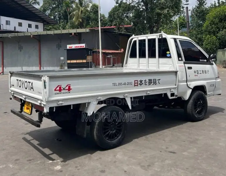 Toyota Townace 2006 Lorry (Used)