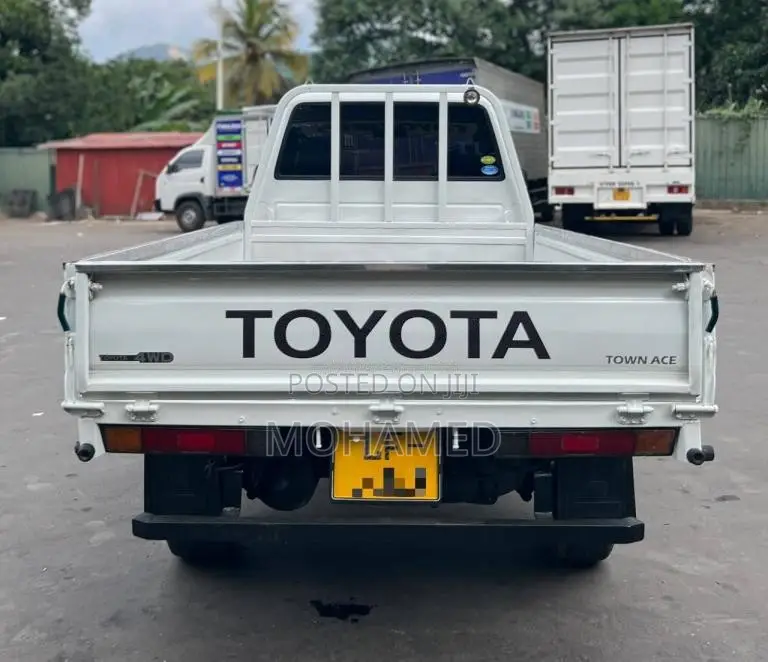 Toyota Townace 2006 Lorry (Used)