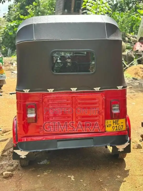 Bajaj RE 2004 Three Wheel (Used)