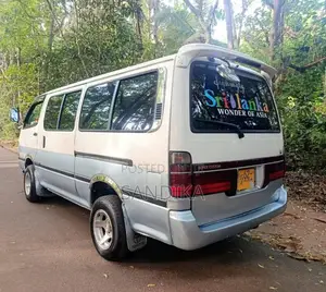 Toyota Dolphin 1991 Van (Used)
