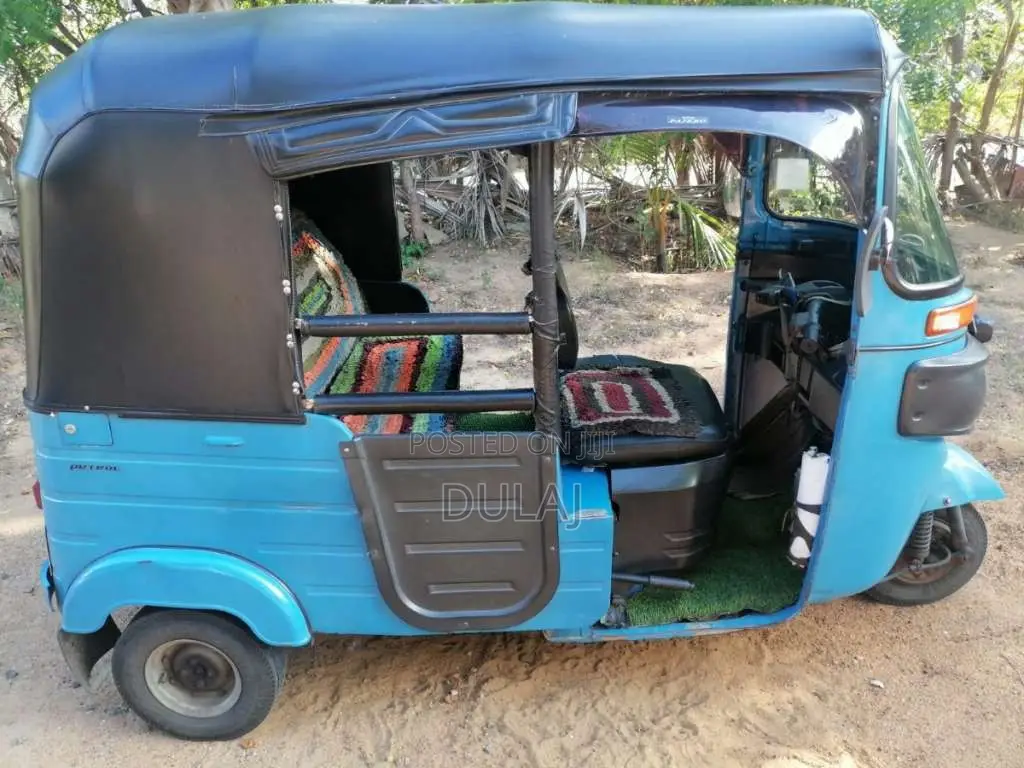 Bajaj RE 2017 Three Wheel (Used)