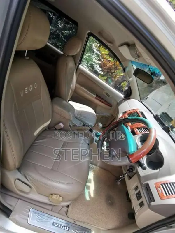 Toyota Hilux 2006 Pickup (Used)