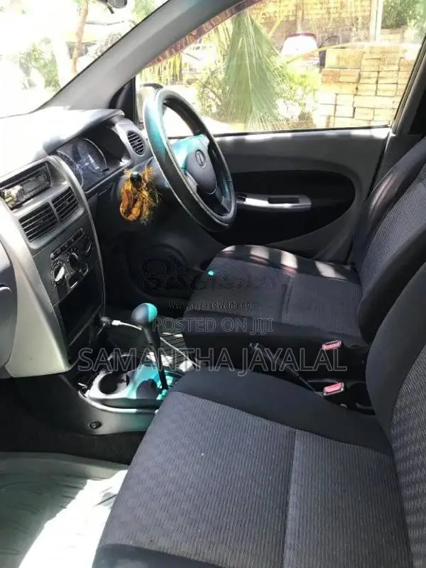 Perodua Viva Elite 2011 Three Wheel (Used)