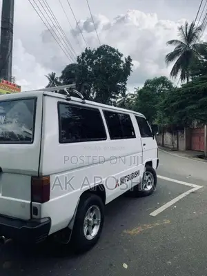 Mitsubishi L300 1984 Van (Used)