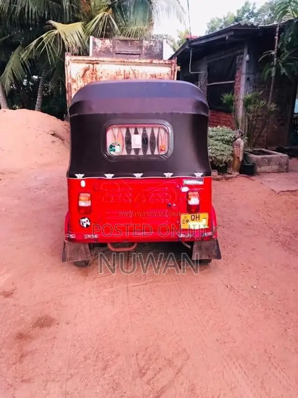 Bajaj RE 2006 Three Wheel (Used)