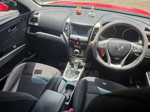 Micro Tivoli 2018 SUV (Used)