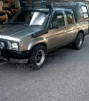 Nissan D21 1984 Pickup (Used)