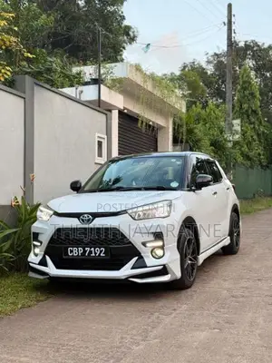 Toyota Raize Hybrid 2023 SUV (Used)
