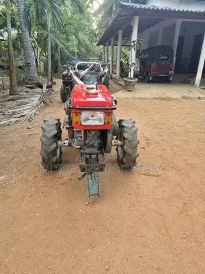 Kubota Rv80 2013 Tractor (Used)