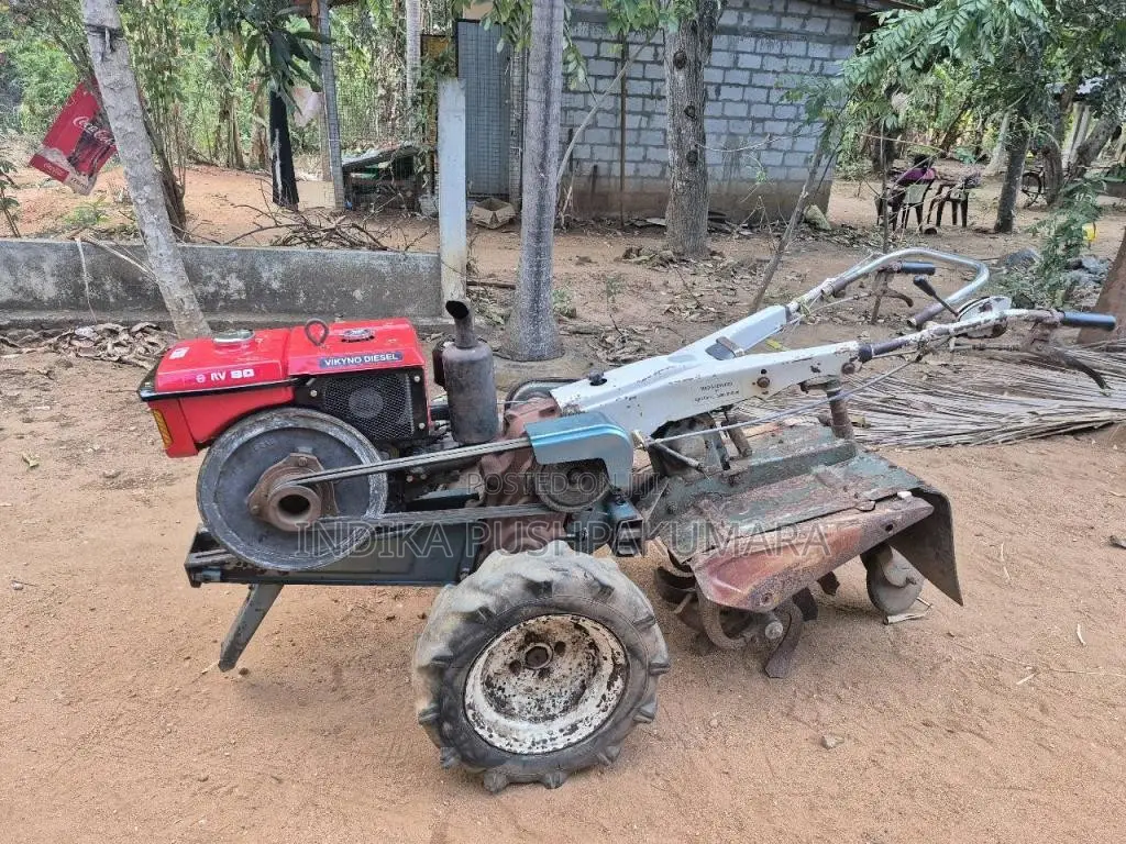 Kubota Rv80 2013 Tractor (Used)