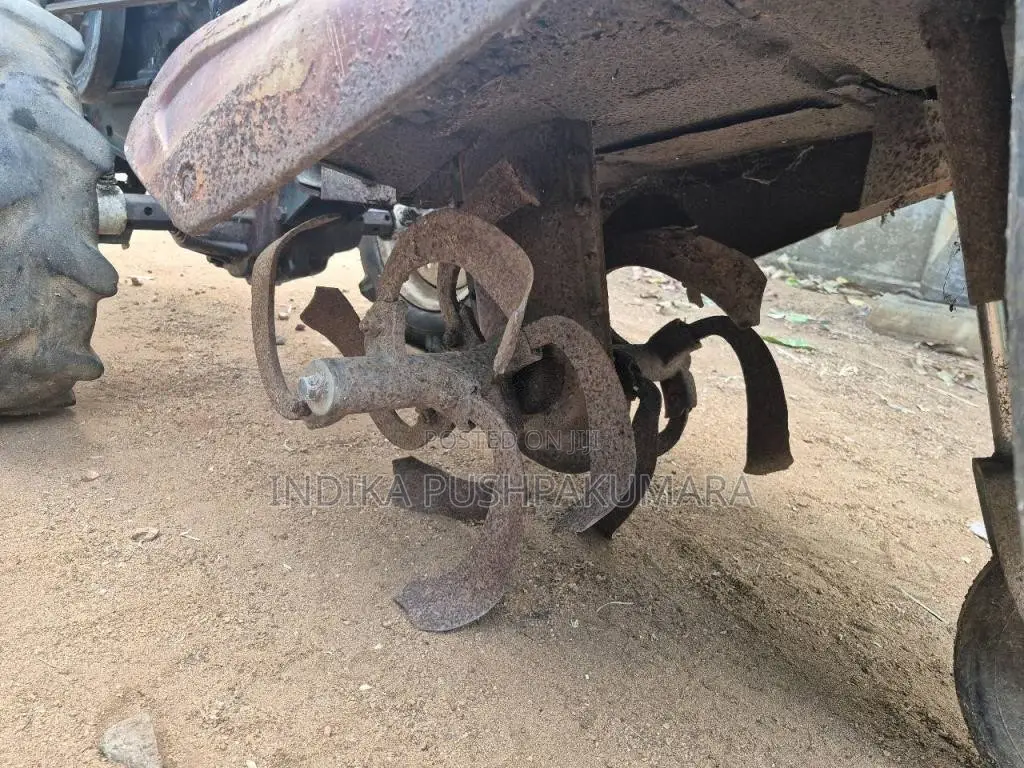 Kubota Rv80 2013 Tractor (Used)