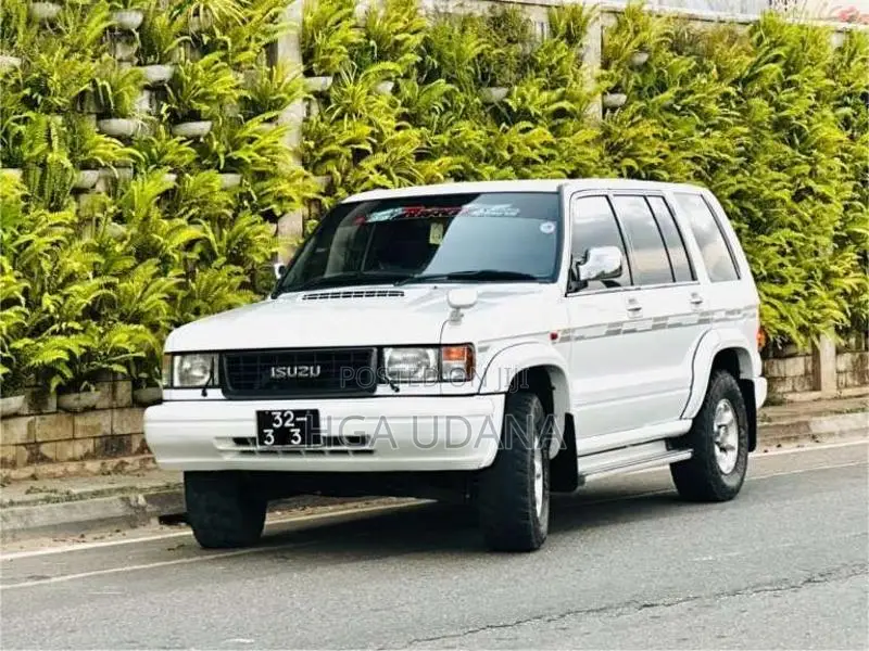 Isuzu Bighorn 1987 SUV (Used)