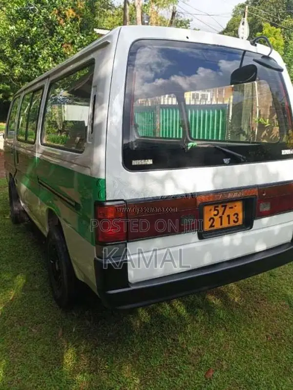 Nissan Caravan 1991 Van (Used)