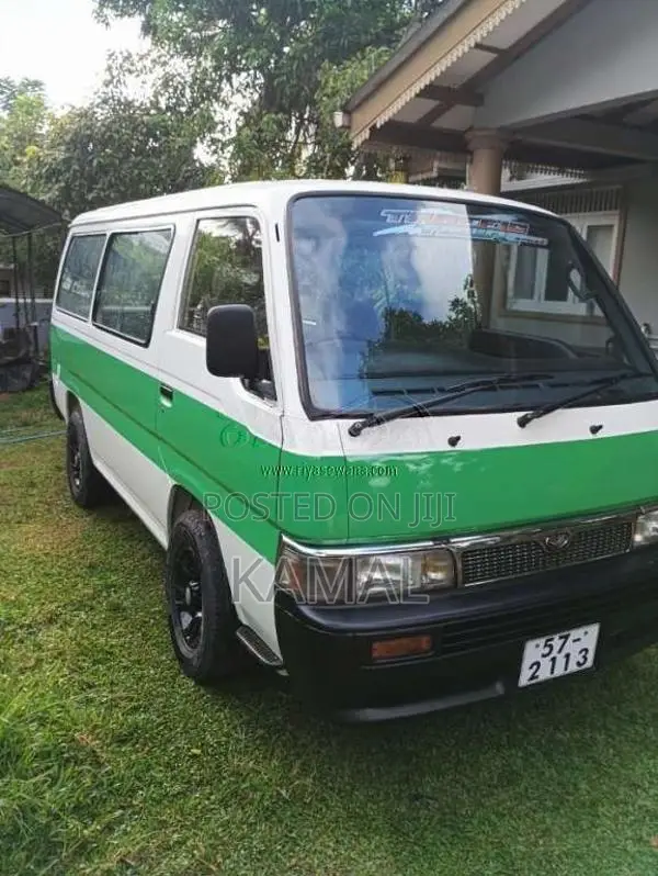 Nissan Caravan 1991 Van (Used)
