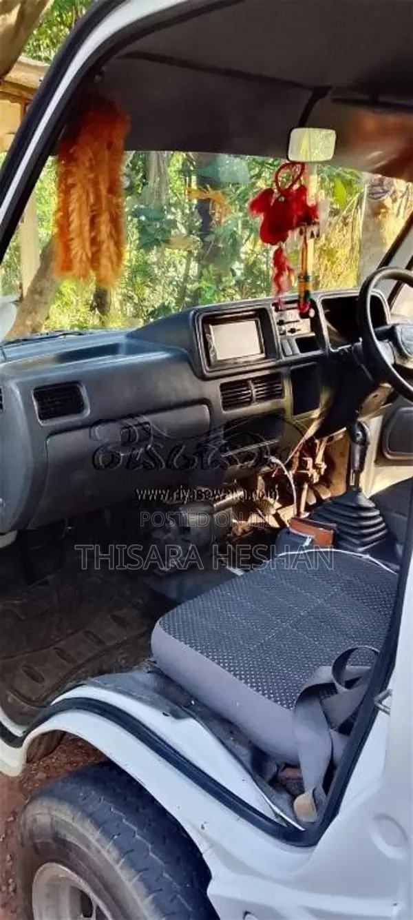Subaru Sambar 2000 Van (Used)