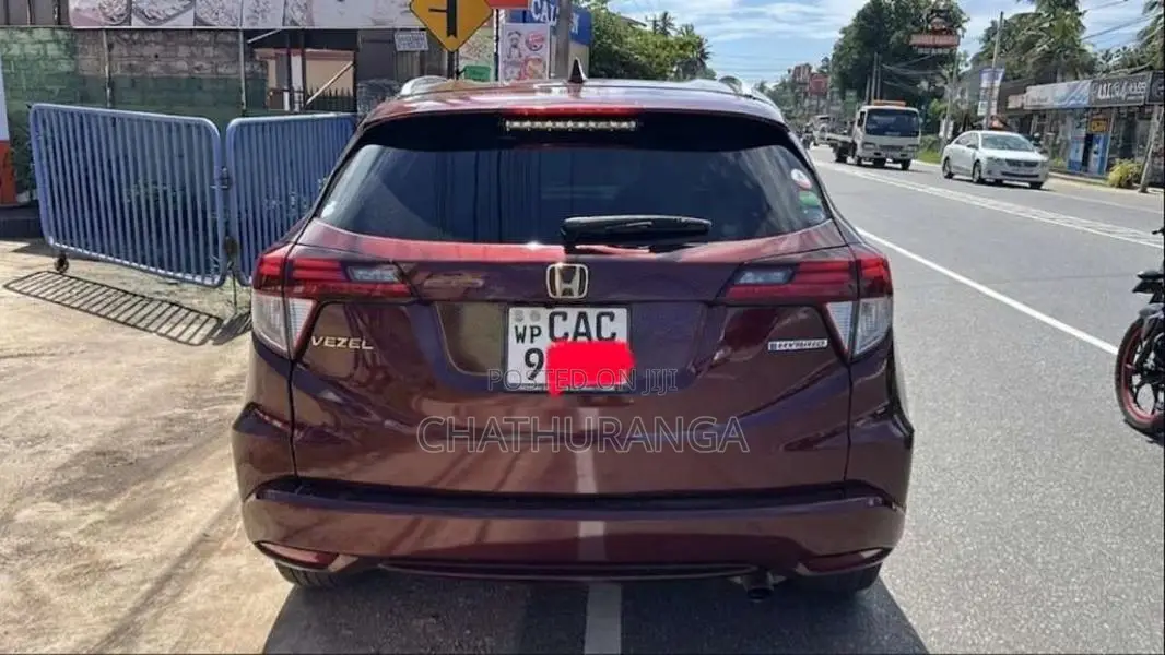 Honda Vezel 2014 SUV (Used)