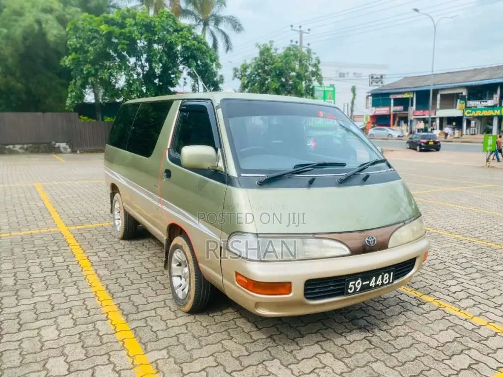 Toyota Lotto CR27 1992 Van (Used)