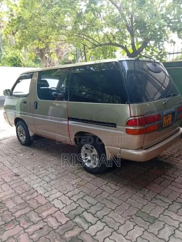 Toyota Lotto CR27 1992 Van (Used)