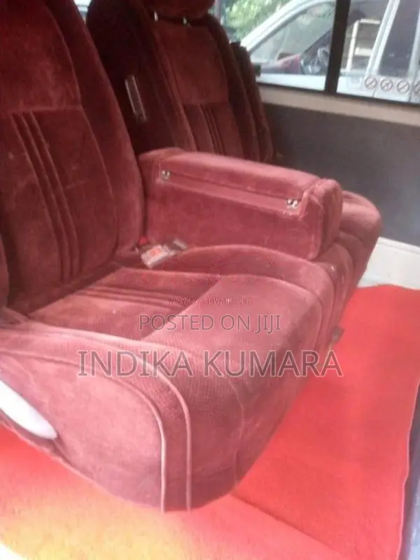 Toyota Dolphin 1998 Van (Used)