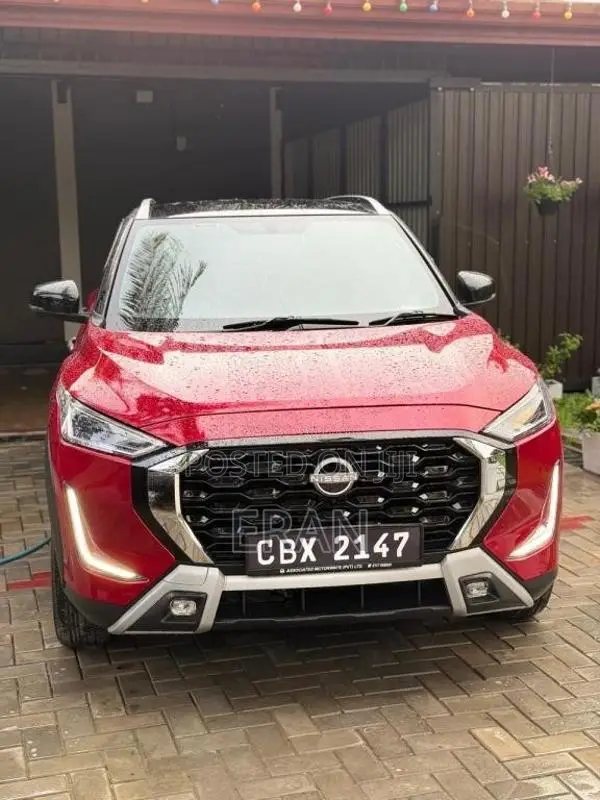 Nissan Magnite CVT TURBO 2025 SUV (Used)