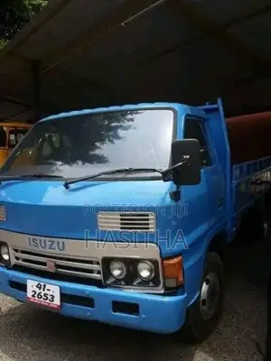 Isuzu Wide 1982 Lorry (Used)