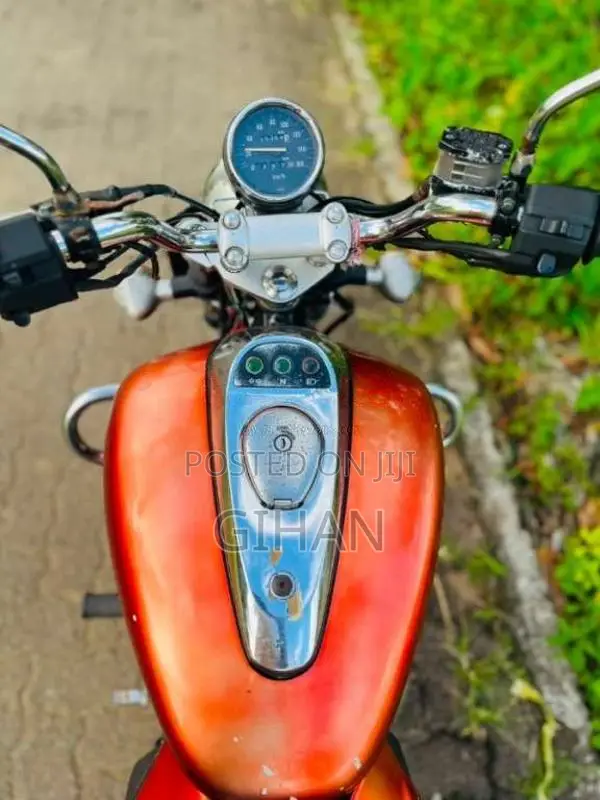 Bajaj Avenger 2007 Motorbike (Used)