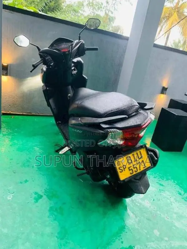 TVS Honda 2019 Motorbike (Used)