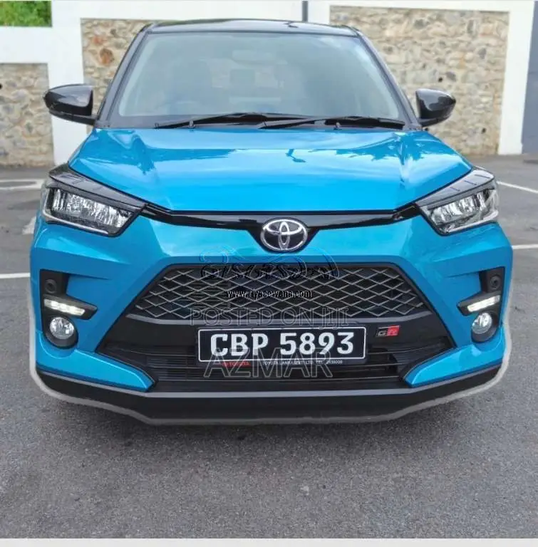 Toyota Raize 2025 SUV (Used)