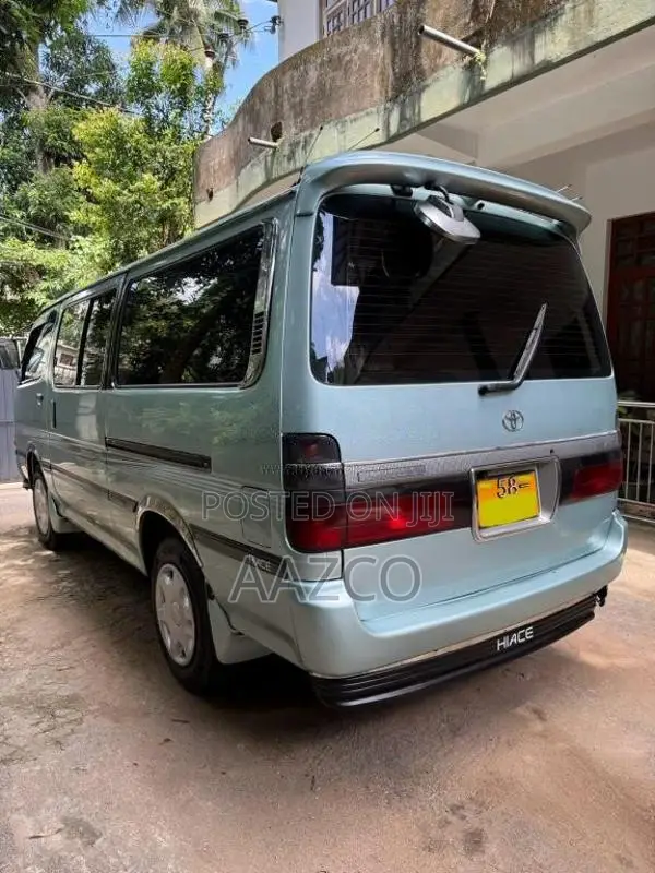 Toyota Dolphin 113 Super GL 1995 Van (Used)