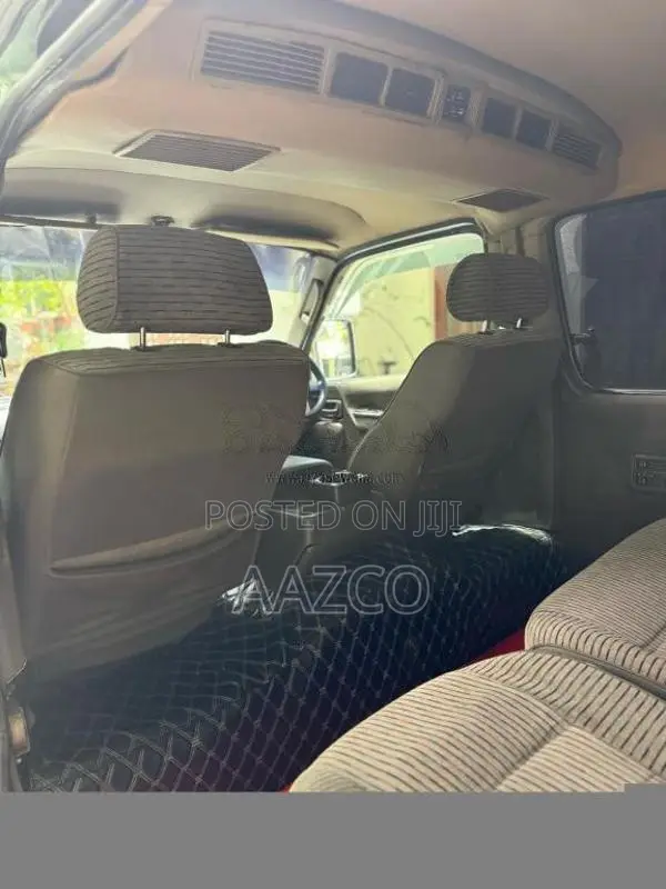 Toyota Dolphin 113 Super GL 1995 Van (Used)