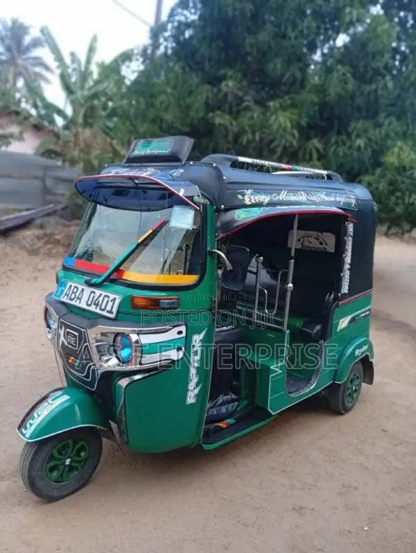 Bajaj RE 4 Stroke 2015 Three Wheel (Used)