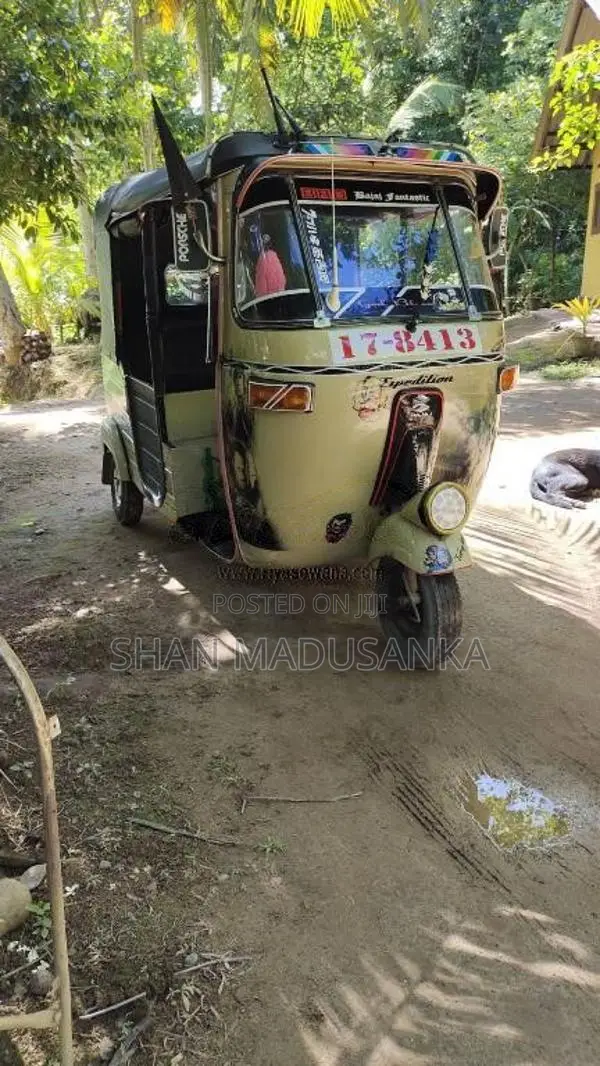 Bajaj 2 Stroke 1995 Three Wheel (Used)