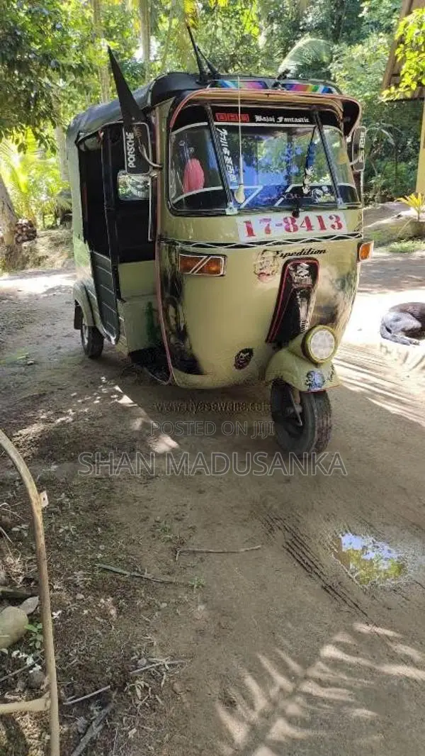 Bajaj 2 Stroke 1995 Three Wheel (Used)