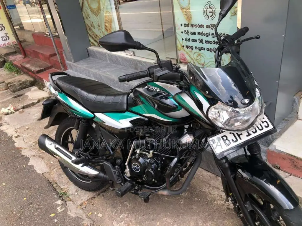 Acura Bajaj 125 2024 Motorbike (Used)
