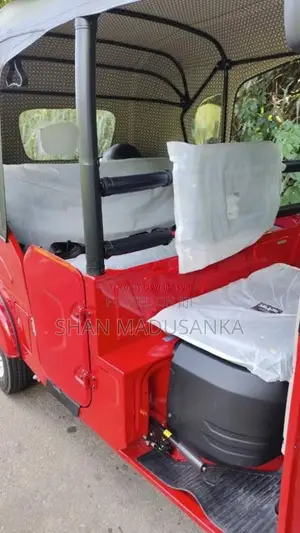 Bajaj 4 Stroke 2025 Three Wheel (Used)