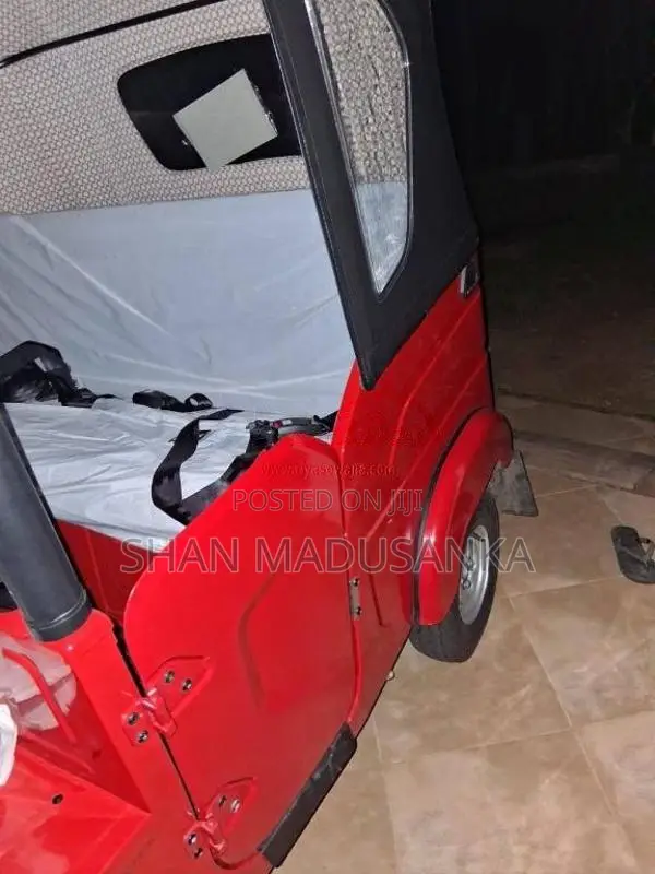 Bajaj 4 Stroke 2025 Three Wheel (Used)