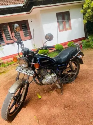 Suzuki GN125 2001 Motorbike (Used)