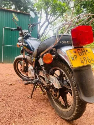 Suzuki GN125 2001 Motorbike (Used)