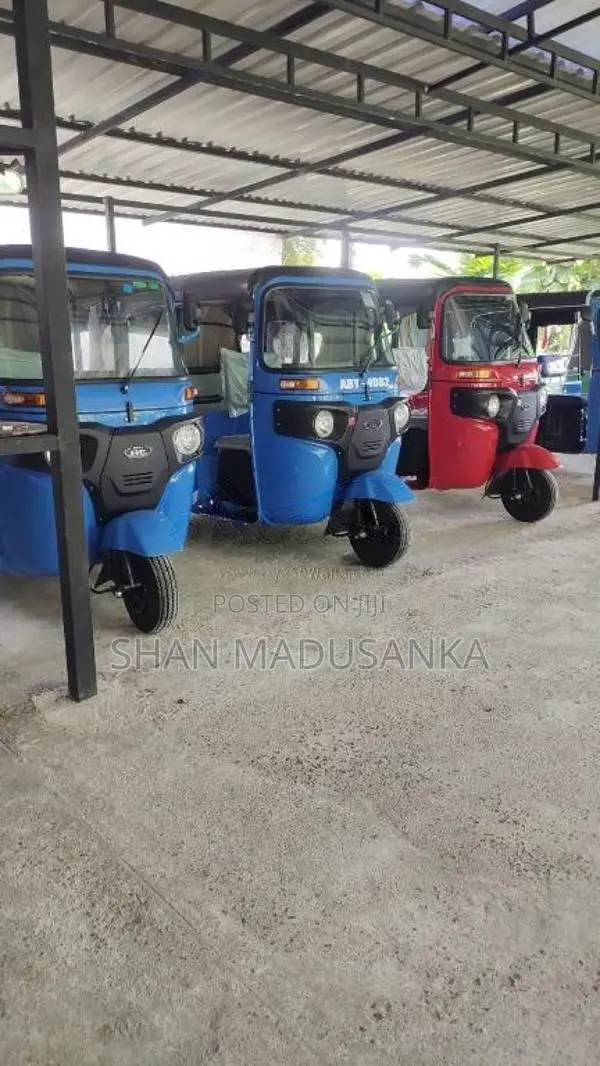 Bajaj 4 Stroke 2024 Three Wheel (Used)