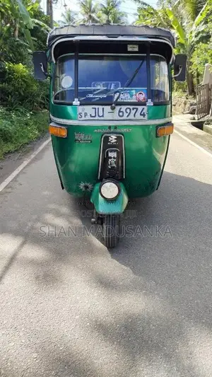 Bajaj 2 Stroke 2004 Three Wheel (Used)