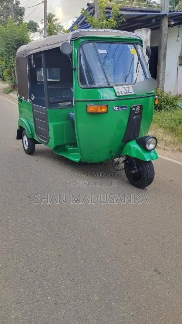 Bajaj 2 Stroke 2005 Three Wheel (Used)