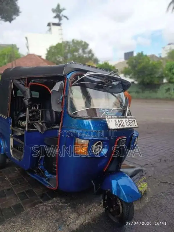 Bajaj 4 Stroke 2012 Three Wheel (Used)