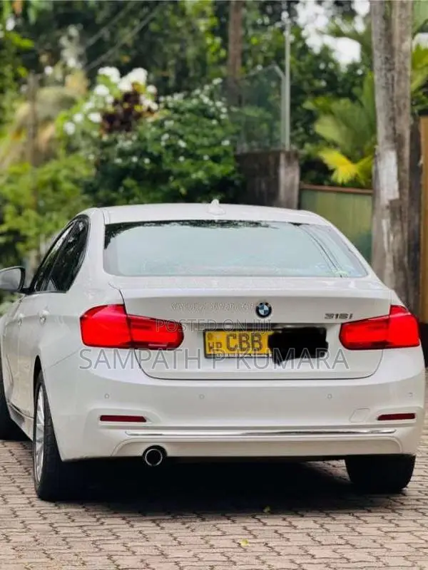 BMW 318i Luxury Line 2017 Car (Used)