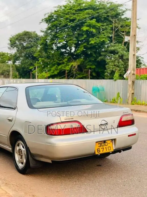 Nissan Presea 1998 Car (Used)