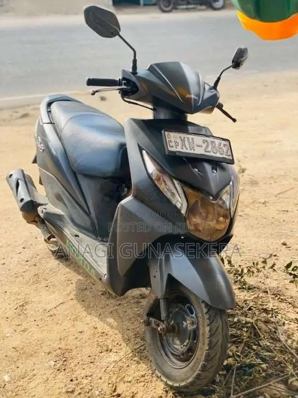 Honda Dio 2012 Motorbike (Used)