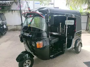 Bajaj 4 stroke 2011 Three Wheel (Used)